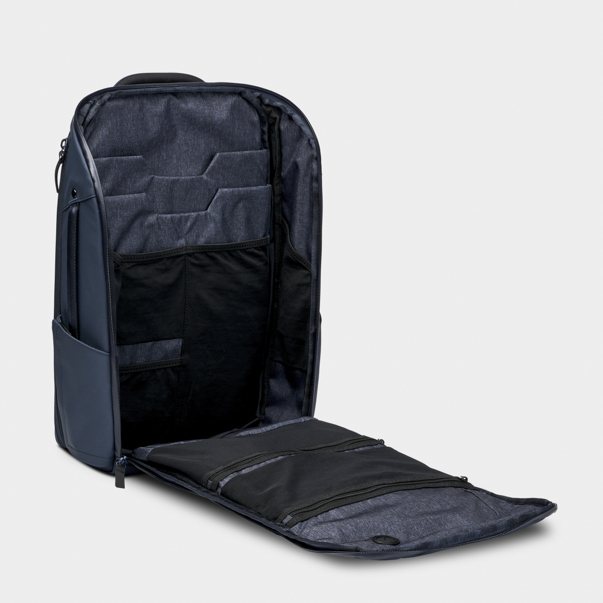 NOMATIC Backpack 14L in navy, product view