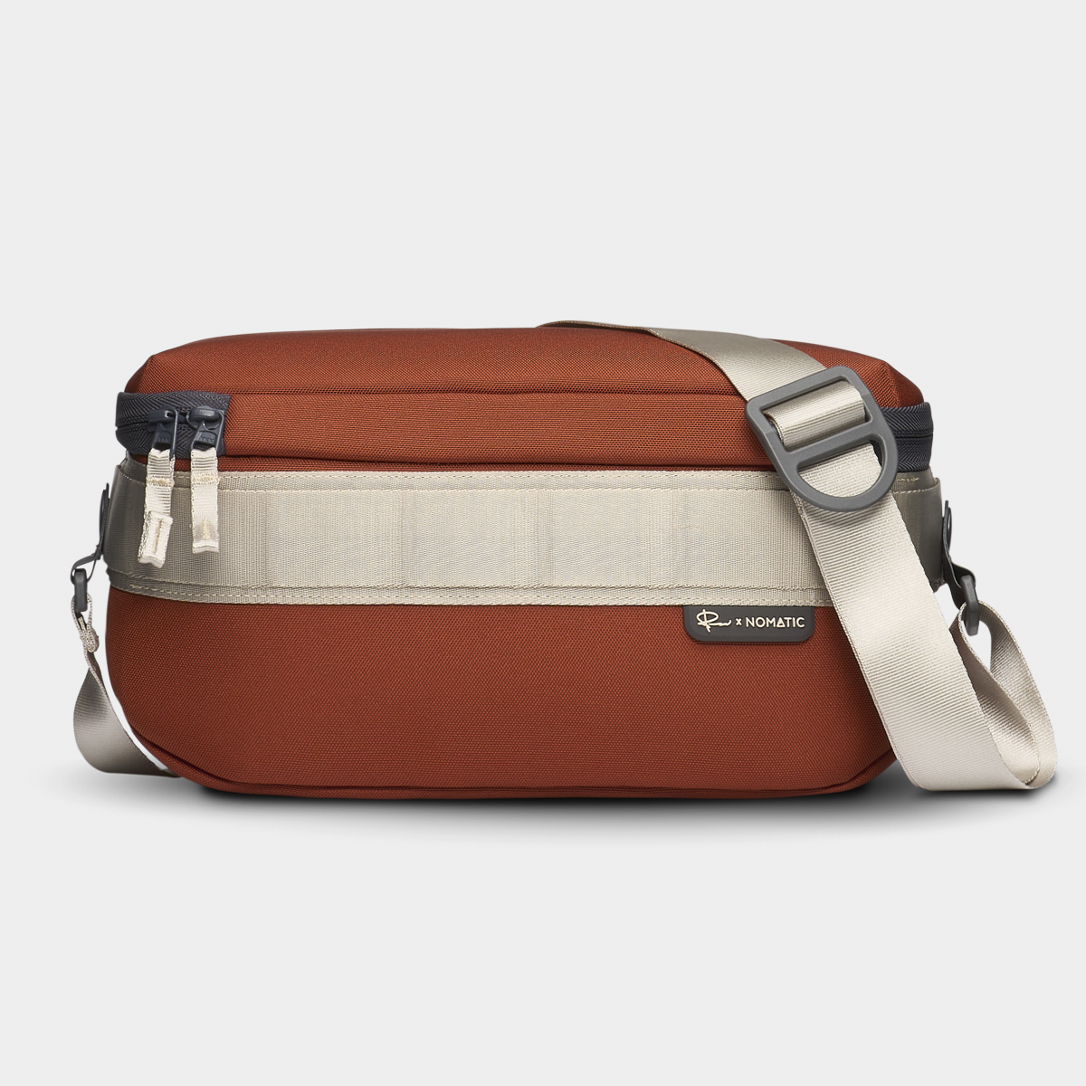 Luma Camera Sling 9L Rust Front View #color_rust