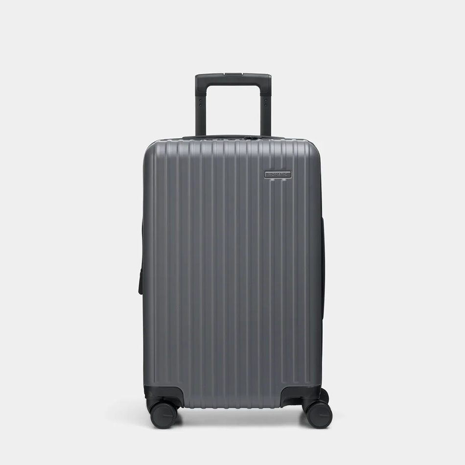 Front view of the Method Luggage Check-In color grey
#color_gray