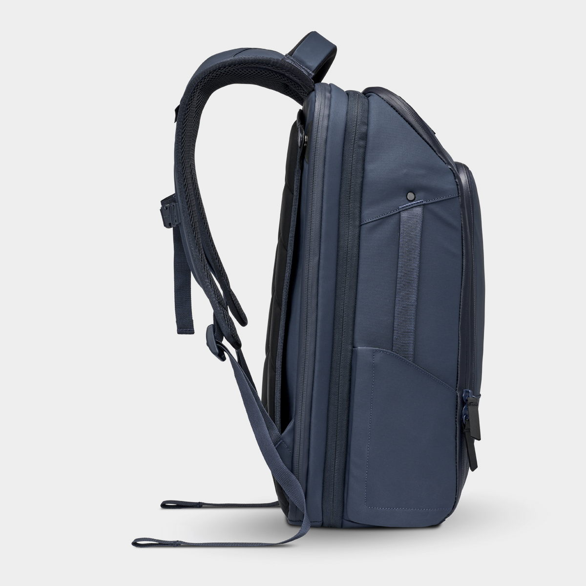 Nomatic Travel Pack 20L navy expanded showing clamshell packing opening